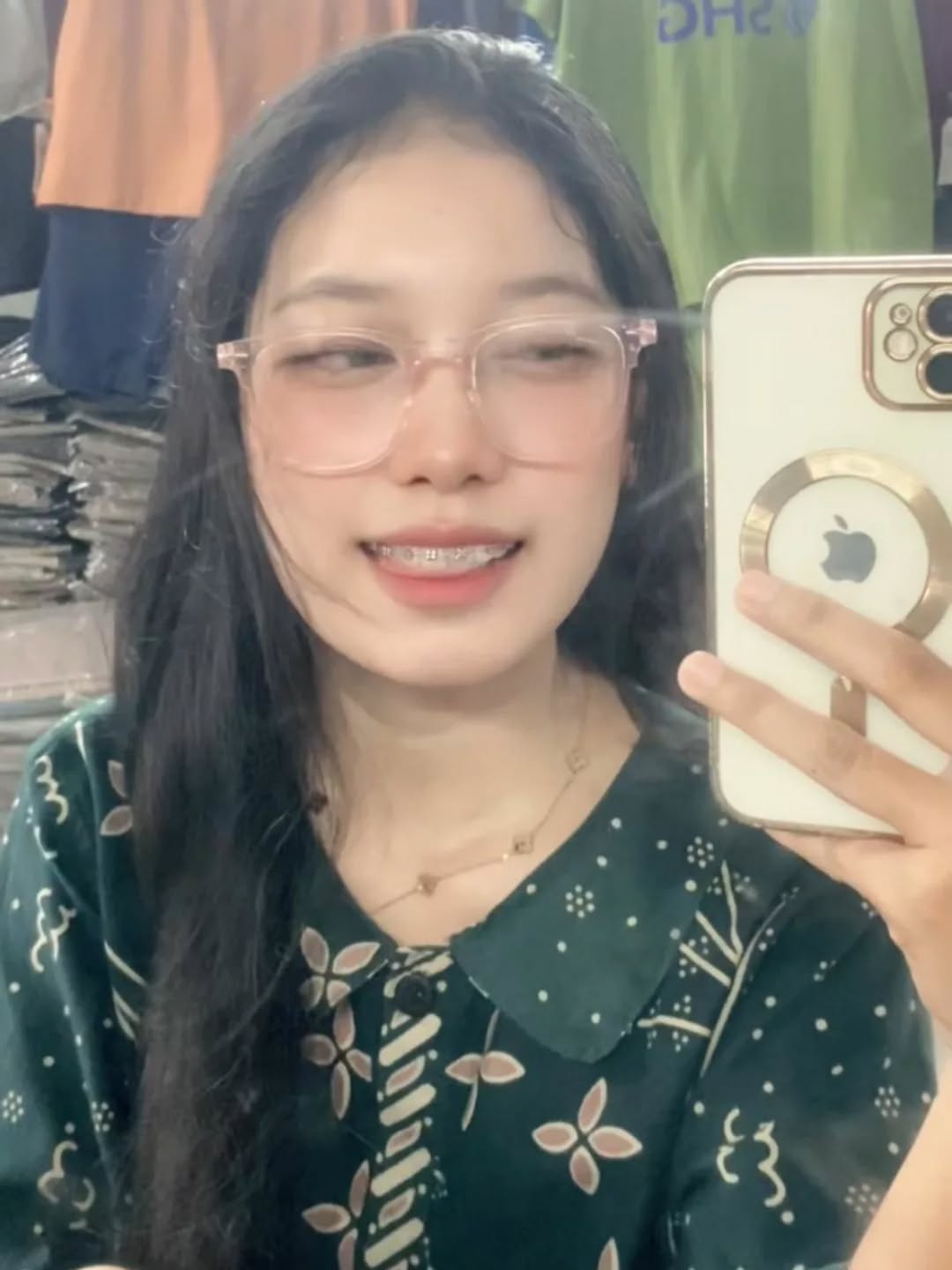 Rina S.